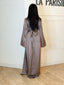 Abaya satiné épaulettes strass taupe