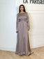 Abaya satiné épaulettes strass taupe