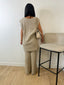 Ensemble veste sans manche et pantalon en laine beige