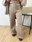 Ensemble gilet écharpe et pantalon en maille taupe