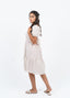 Robe beige clair à carreaux blancs