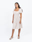 Robe beige clair à carreaux blancs